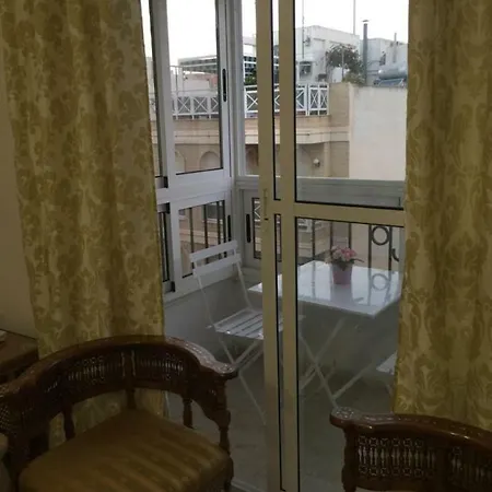 Torrevieja, 2 Minutes Away From The Beach Appartement *